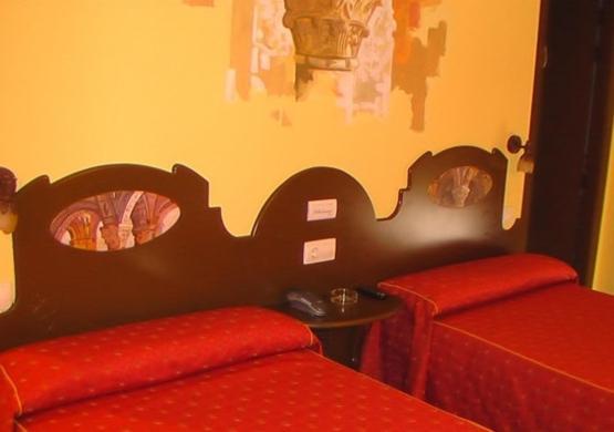 ホテル Hospederia Fernando I レオン 部屋 写真